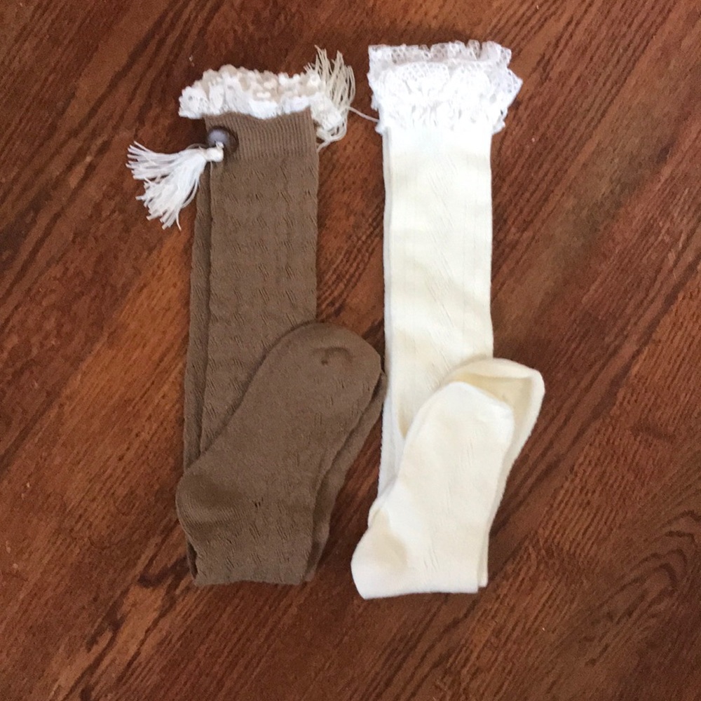 Two long socks 🌱